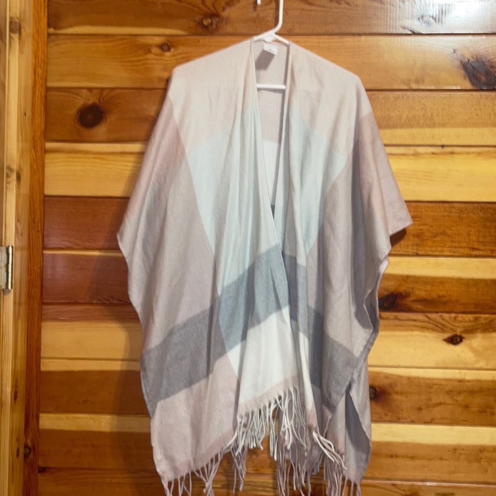 Woolrich cape/wrap